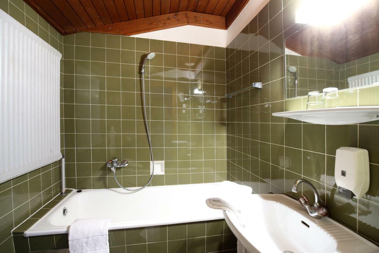 Dorfgasthof Hotel Staberhof Kellerberg Ngoại thất bức ảnh